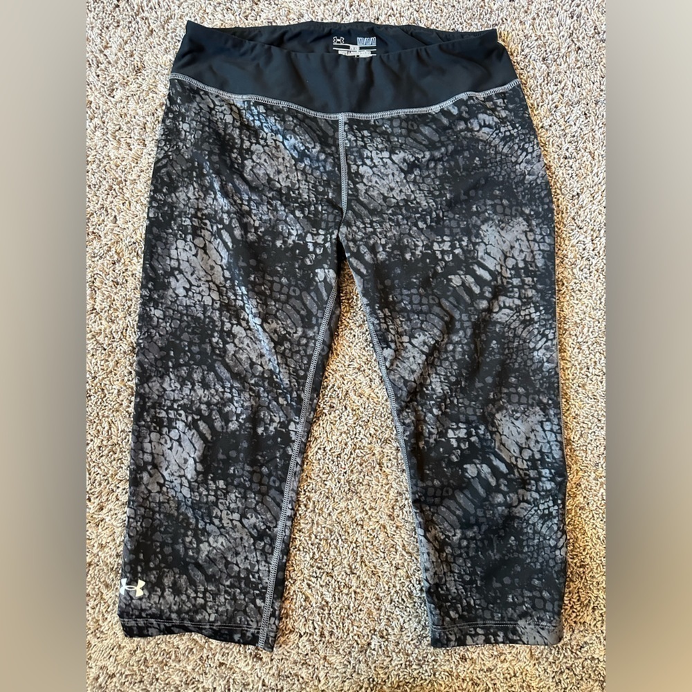 Under Armour Heatgear compression capris- women’s M